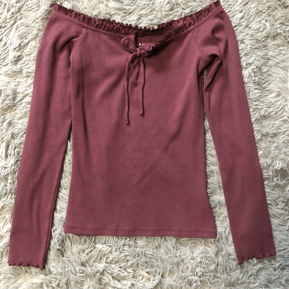 Off the shoulder long sleeve